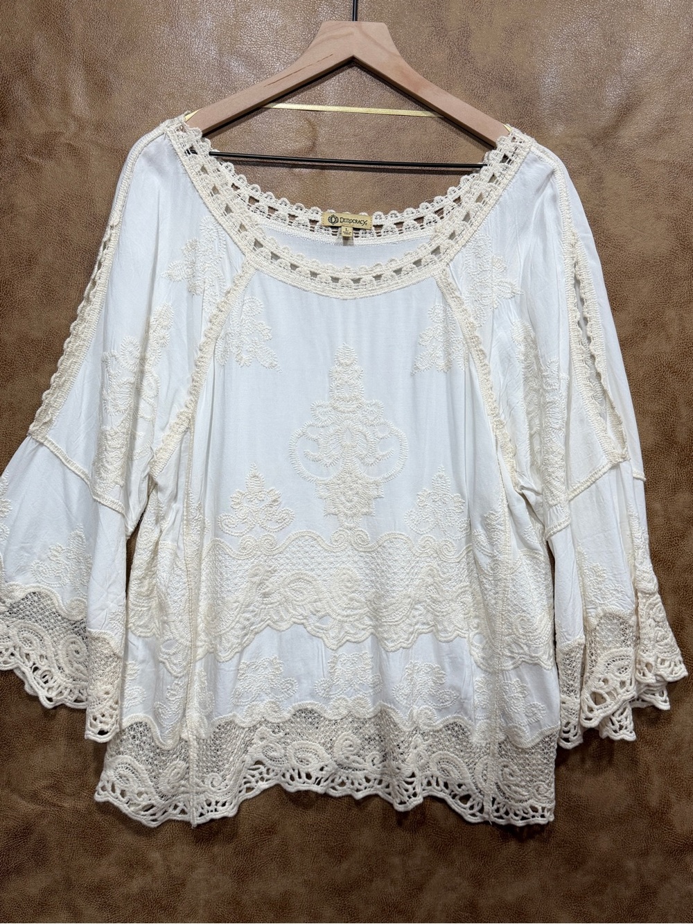 Democracy White Embroidered Crochet Lace Boho Blouse Size L
